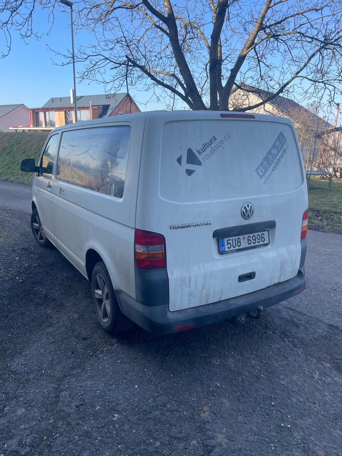 VW Transporter T5 1.9 TDI 7