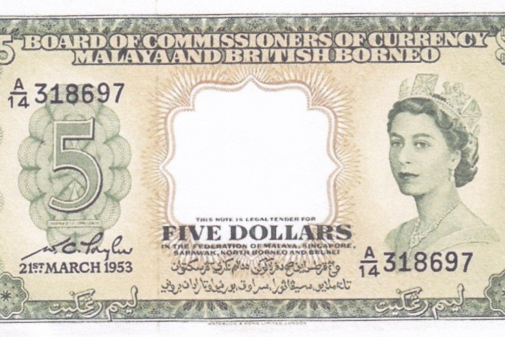 Královna Alžběta II. na platidlech