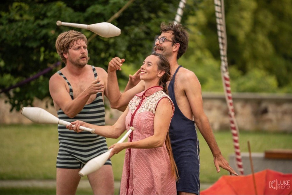 Plovárna - Bratři v tricku